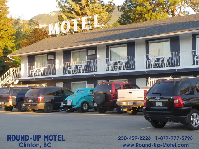 Round-Up Motel