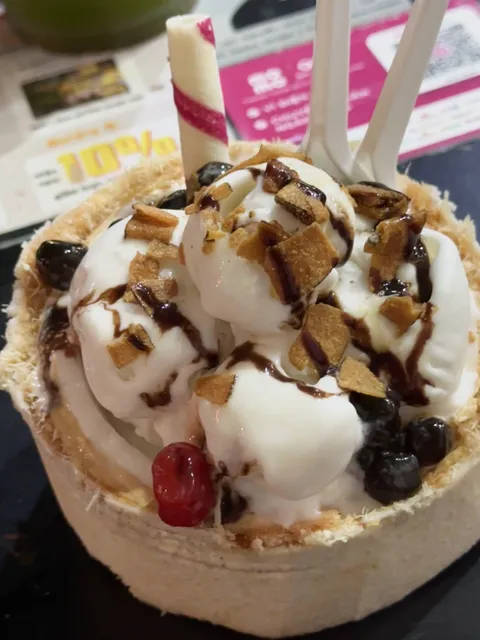 Kem dừa Phaya Thái