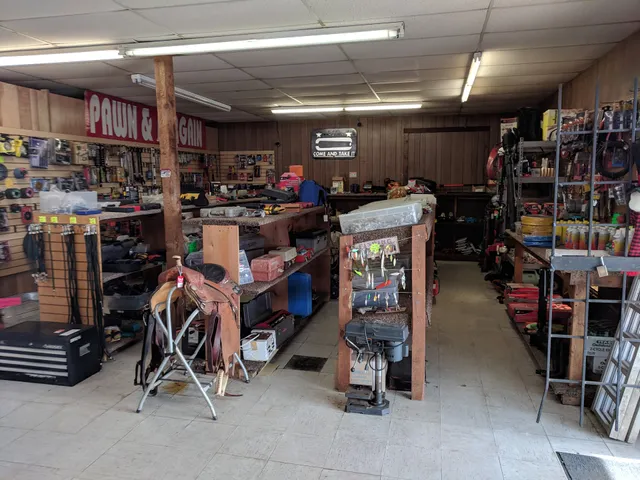 Circle E Pawn and Gun