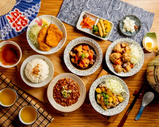 絆屋(公休日見IG)