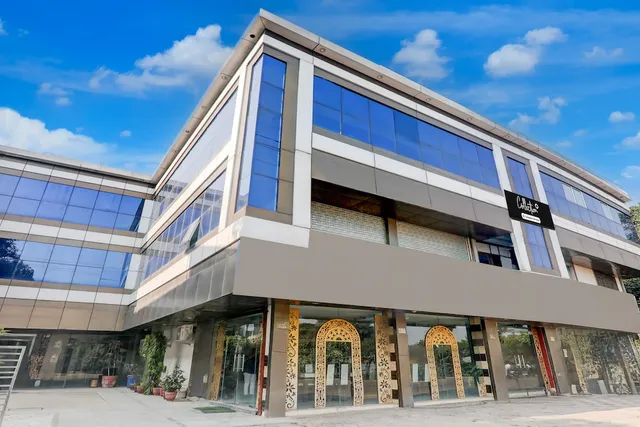 Super Hotel O Ahmamau formerly Hotel Balaji