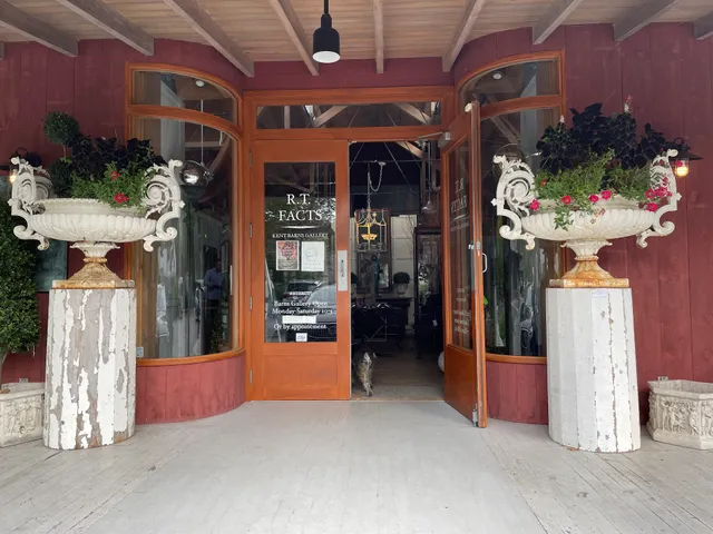 RT Facts Design & Antiques