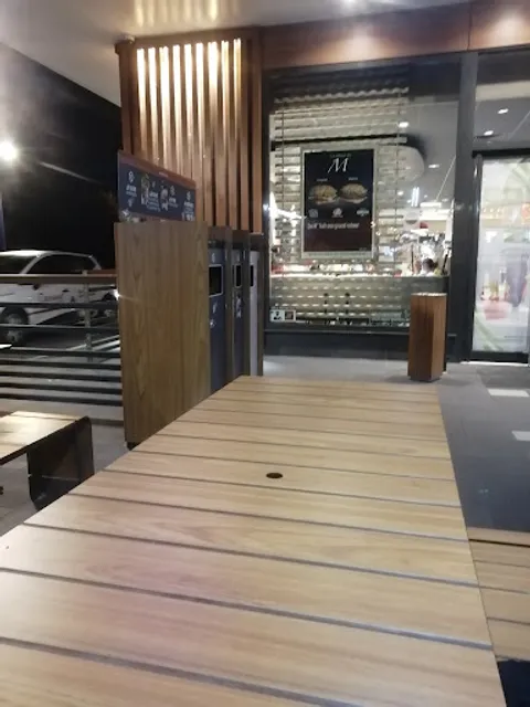 McDonald's Espace 3000