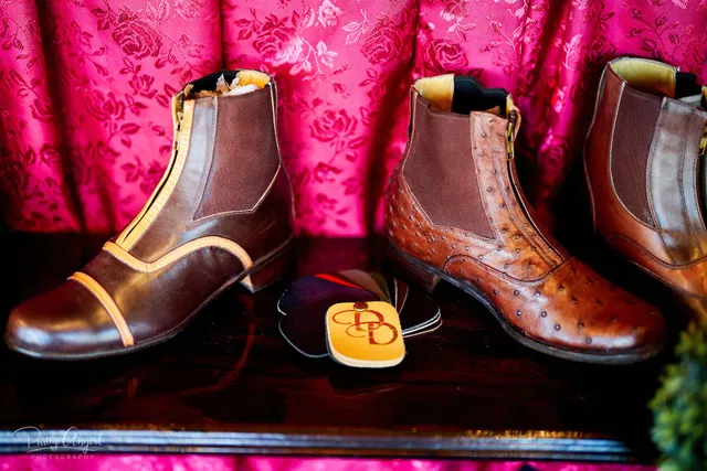 Der Dau Custom Made Boots and Shoes