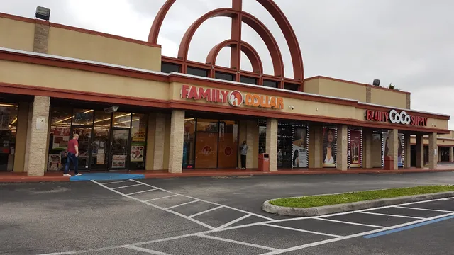 The Shoppes of Oakland Forest