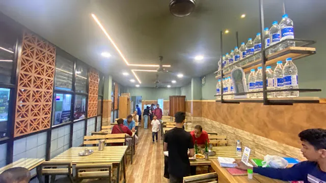 Hotel Chillis Food Corner