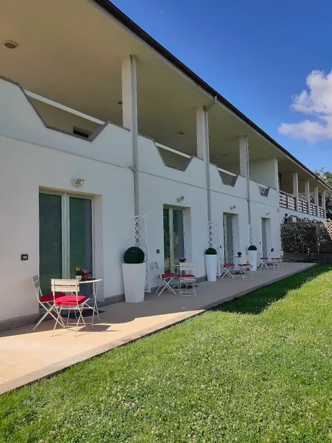 la staccionata bianca