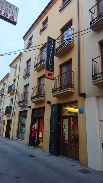 Hostal Bajo La Muralla