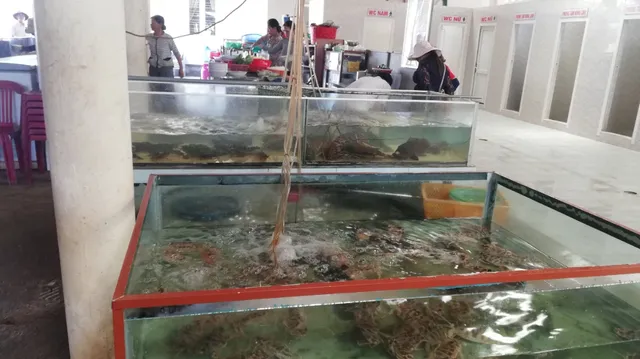 Quán hải sản Hoa Cảm