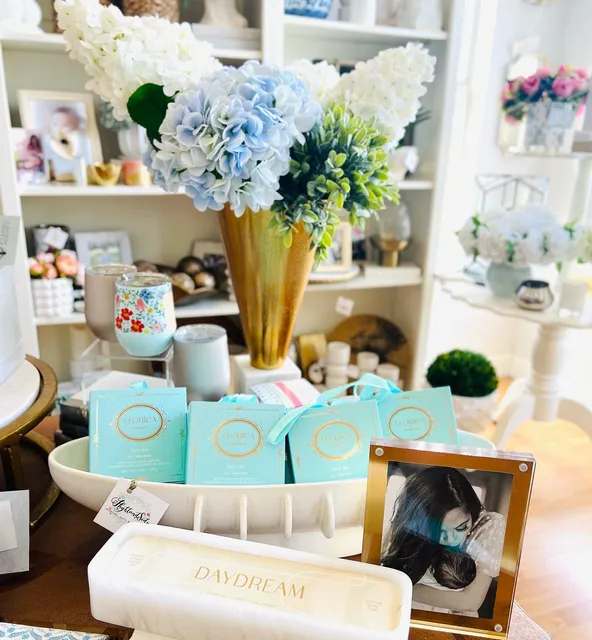 HighlandSide Gift Gallery