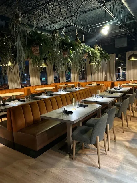 Midtown Social Restaurant & Bar