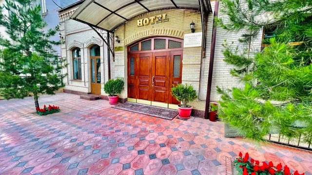 Samarkand Travel Hotel