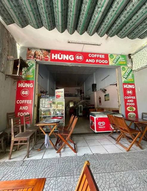 Hùng 68 Restaurant - Food and Drink