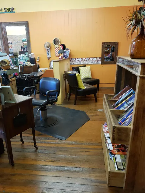 Hairtiques Beauty Salon, The Gift Parlor and GENNY'S 2.0