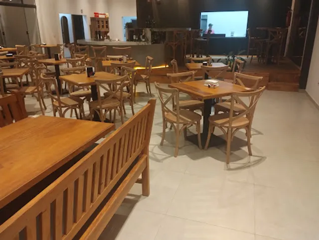 Dona Aurea Lounge Bar e Pizzaria