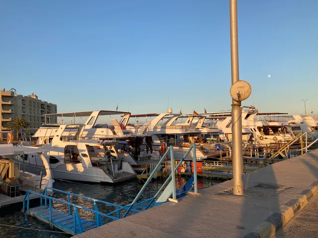 المارينا الغردقه الجديده