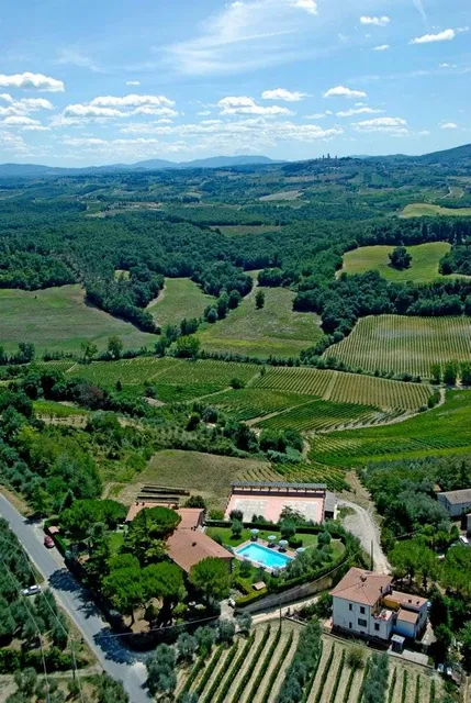 Agriturismo La Roccaia Farmstay
