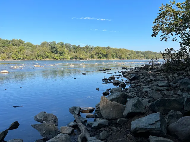 Scott's Run Nature Preserve Parking