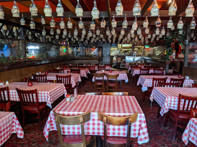 Filippis Pizza Grotto Pacific Beach