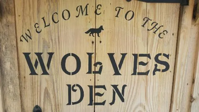 Wolves Den Efficiency Motel