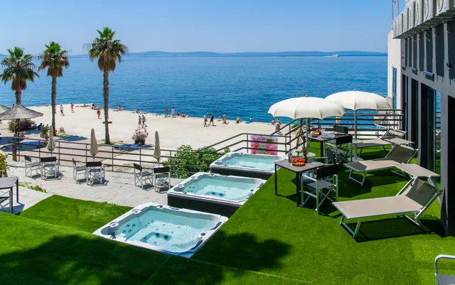 Via Mare Luxury Rooms