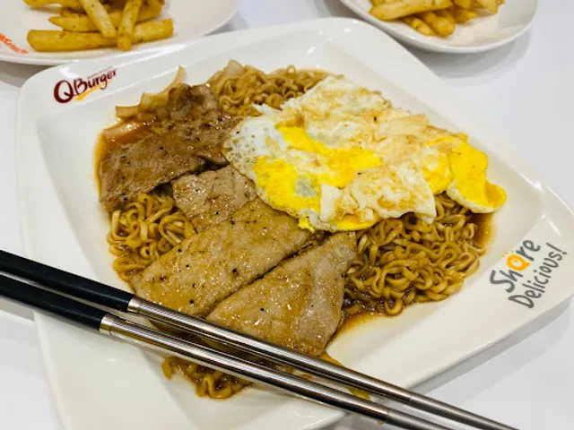 Q Burger 西屯洛陽店