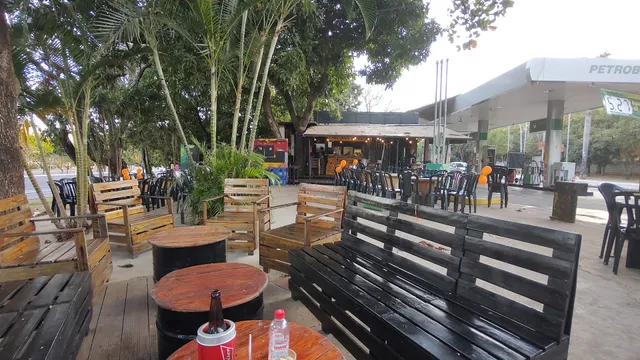 Chicago BULL BAR + Grecco