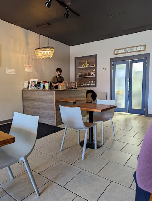 Hom Mali Thai on North Ave