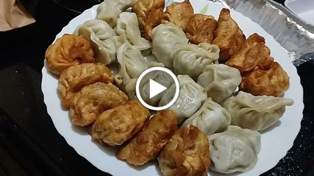 Kolkata Rolls And Cafe