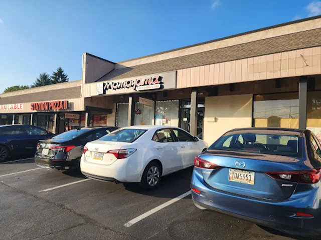 Momoyama Ramen & Hawaiian BBQ