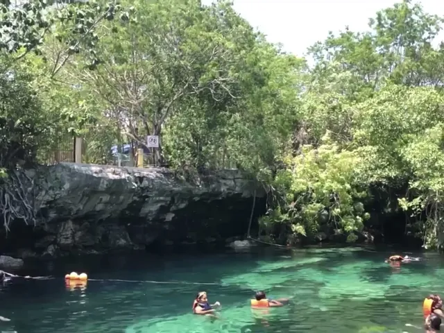 Cenote Cristalino