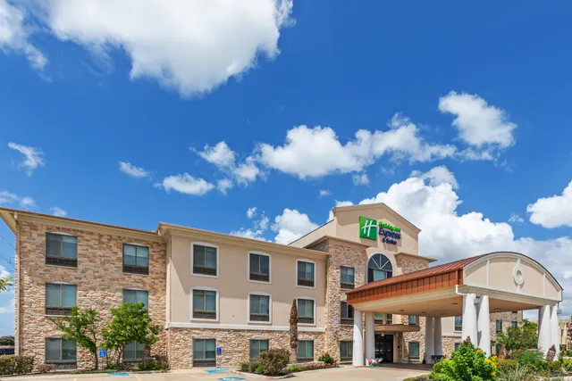 Holiday Inn Express & Suites Austin NE - Hutto, an IHG Hotel