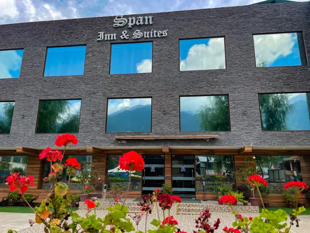Span Inn & Suites