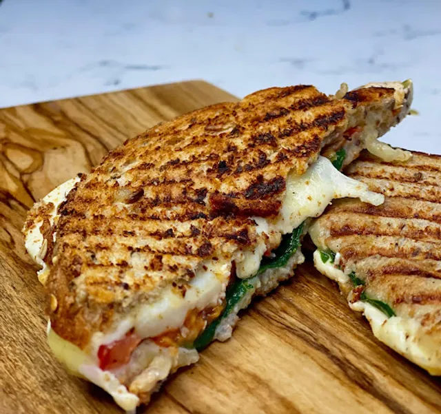 Extract Juicery Organic Cafe