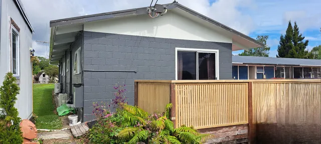 Jack & Di's Lakefront Motel and Lodge