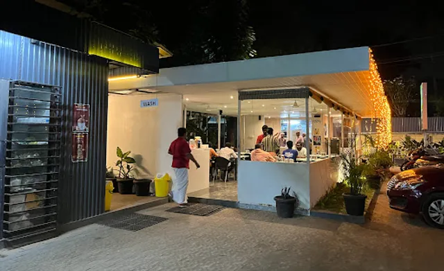 VASCOT GAME ZONE -THROW IN FOODCOURT