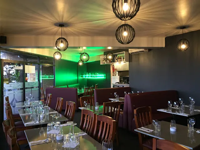 Indian Sapphire Restaurant & Bar