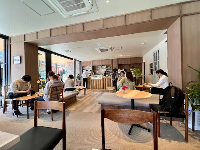 ONIBUS COFFEE Jiyugaoka