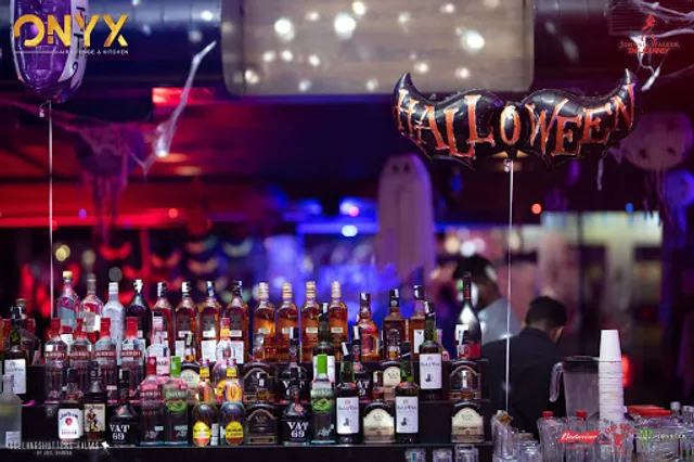 ONYX Air Lounge & Kitchen