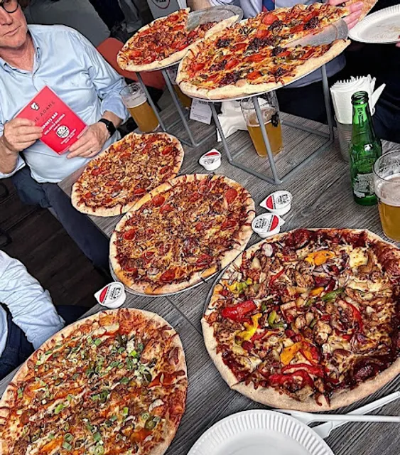 Big Mannys' Pizza, Holburn Street