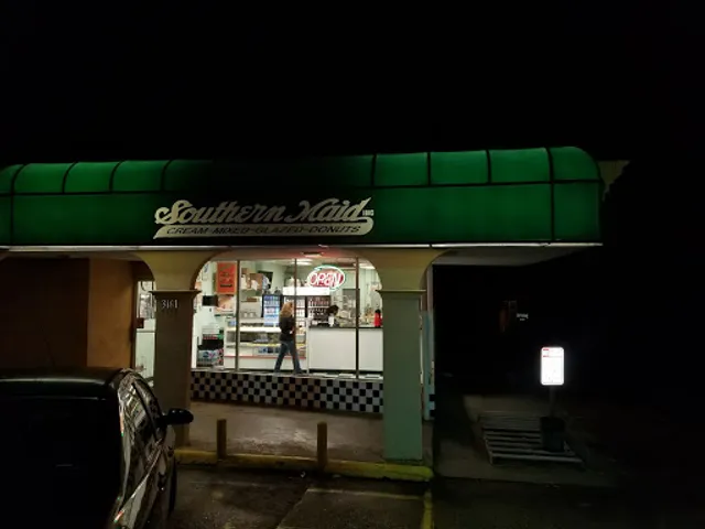 Southern Maid Donuts