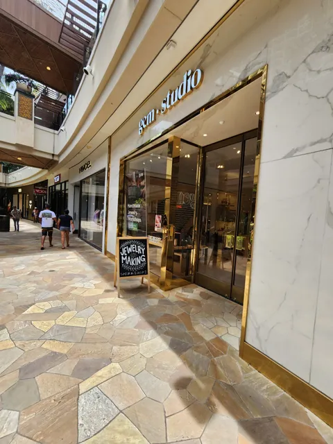 Gem Studio - Waikiki