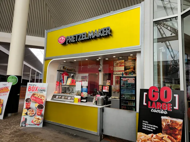 Pretzelmaker Rolling Oaks Mall