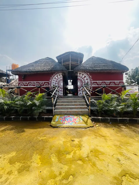 The Hideout Cottages and Restaurant