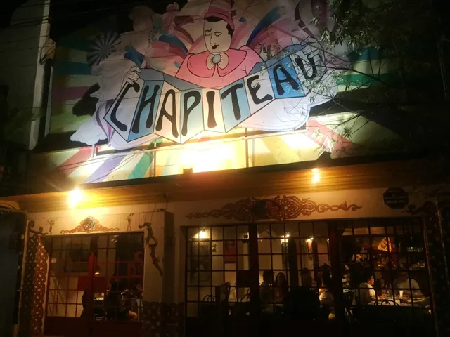 Chapiteau Circus Bar