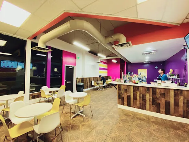 Koi Dessert Bar Rolled Icecream, Smoothies & Boba Tea