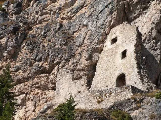 Rovine del Castello Wolkenstein