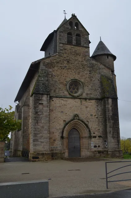 Church of Saint-Pierre in Naves