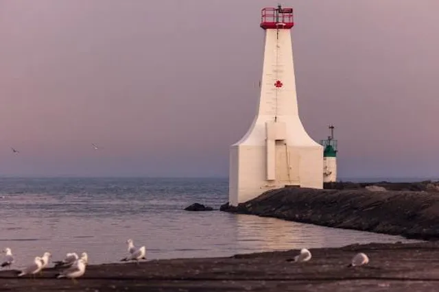 Cobourg East Pierhead Lighthouse
