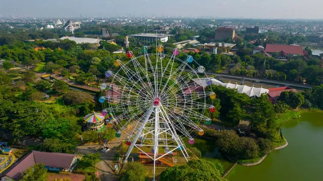 Taman Legenda Keong Emas TMII